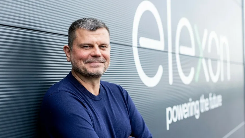 Seit Oktober 2020 ist Marcus Scholz Geschäftsführer von elexon in Aachen. Das Unternehmen entwickelt und stellt in Deutschland Elektroladelösungen her und agiert als Anbieter von Ladeinfrastruktur und Energiemanagement.